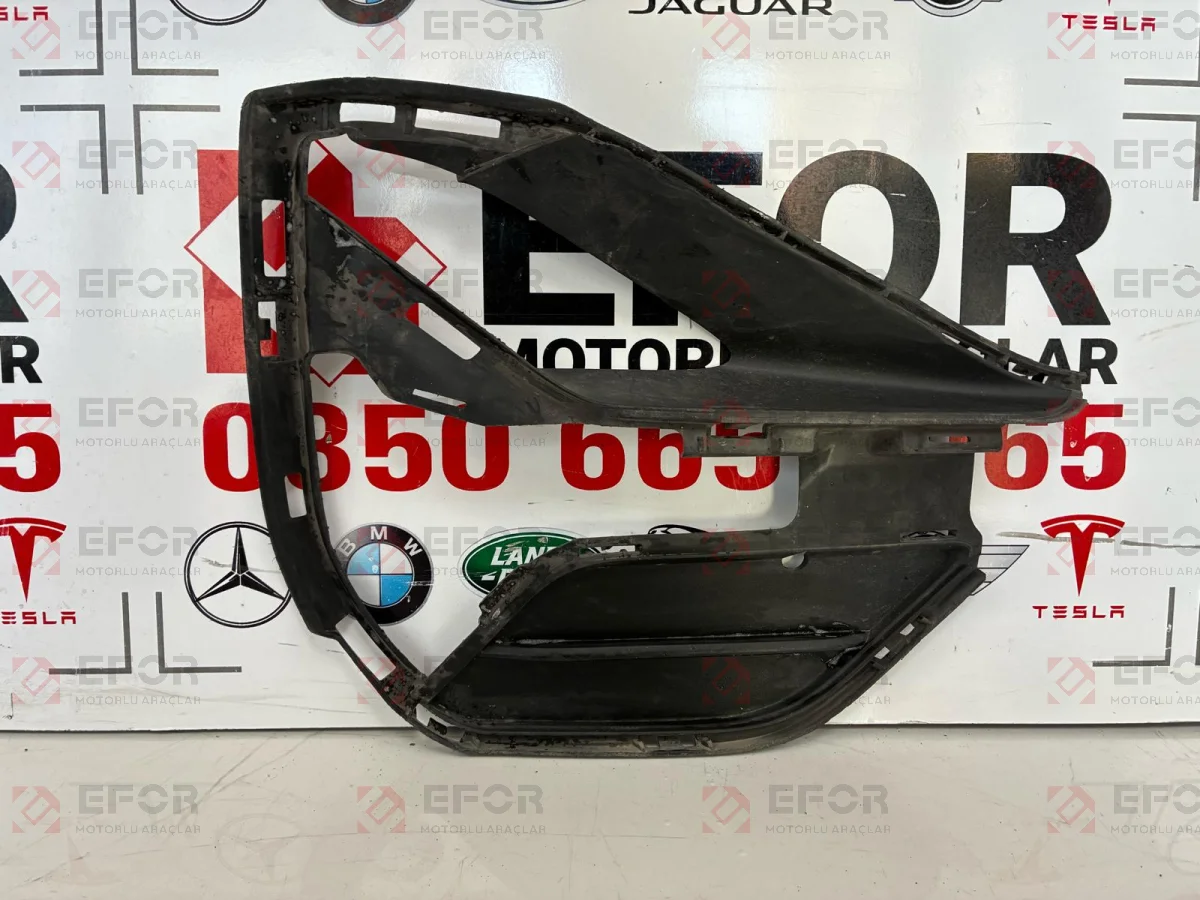 BMW X1 Sağ Ön Tampon