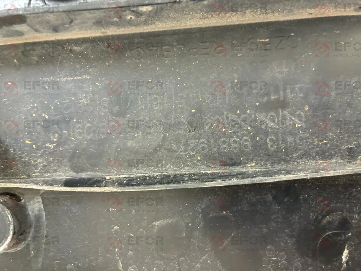BMW X1 Plaka Kuşağı