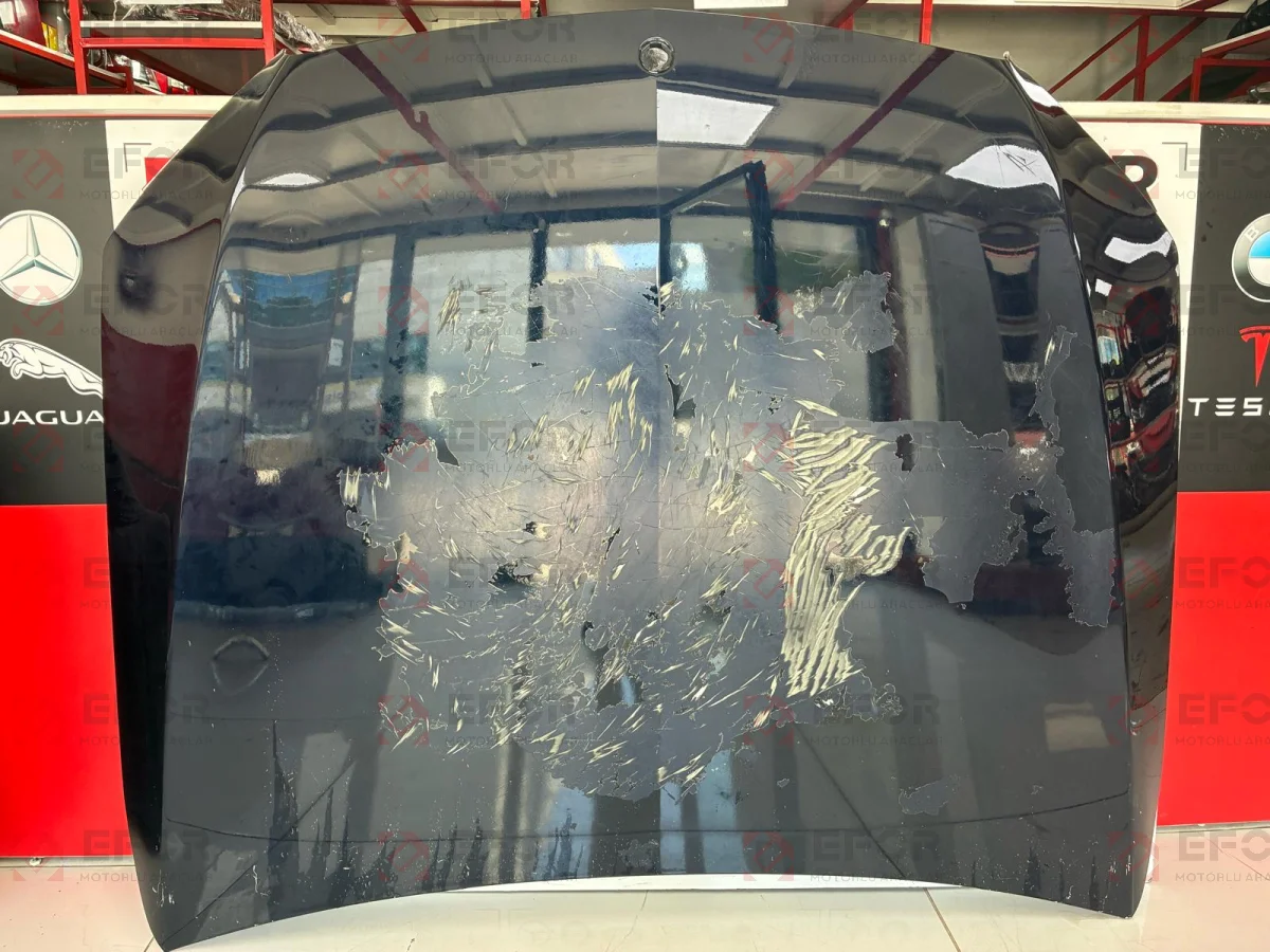 MERCEDES BENZ C Serisi Ön Motor Kaputu