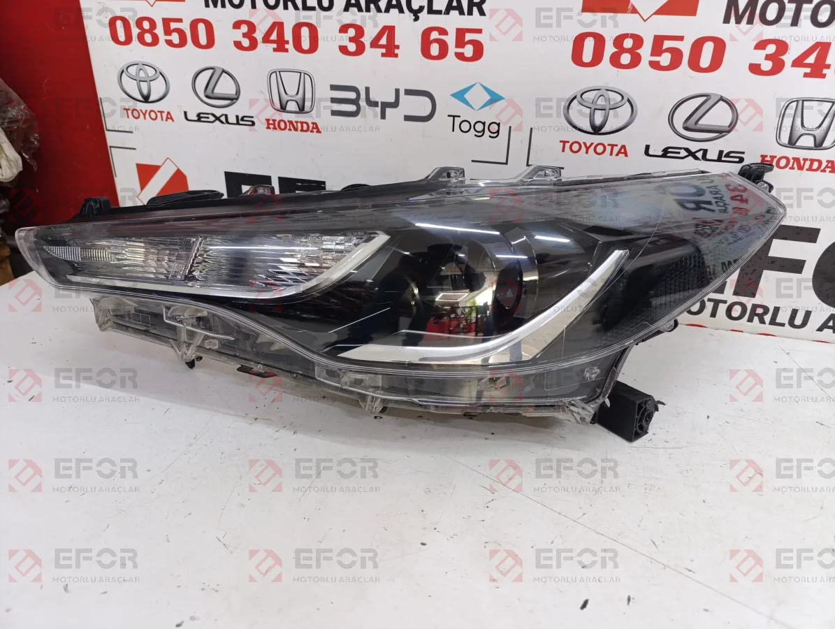 TOYOTA Corolla Cross Sol Far Lambası 2022-2024