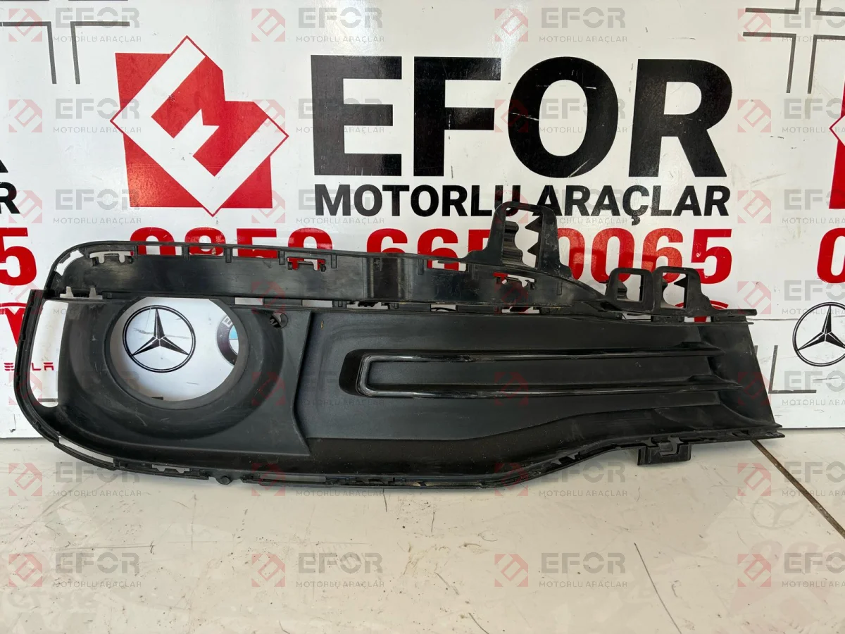BMW 3 Serisi F30 Lcı Ön Sağ Sıs Cercevesı