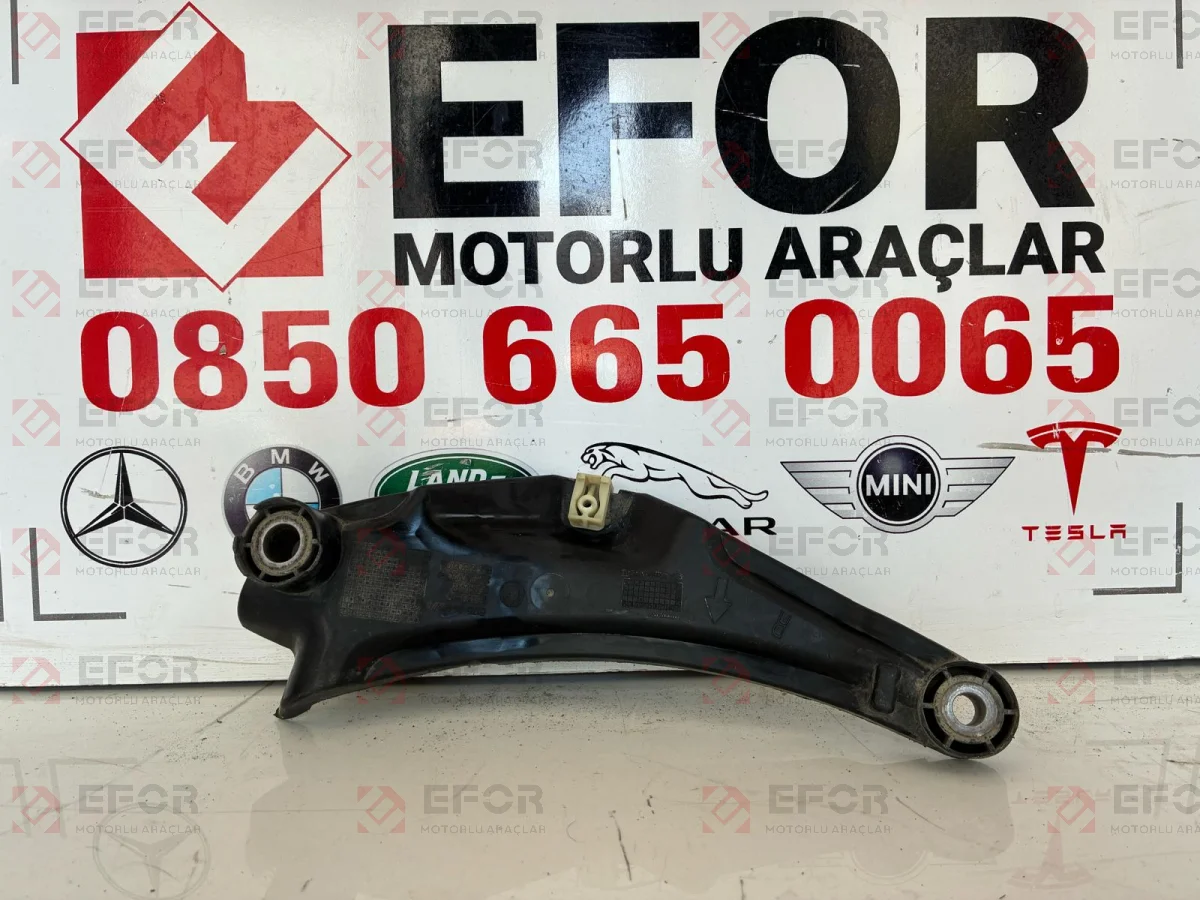 BMW 5 Serisi G60 Tutucu Kapak 51759449273