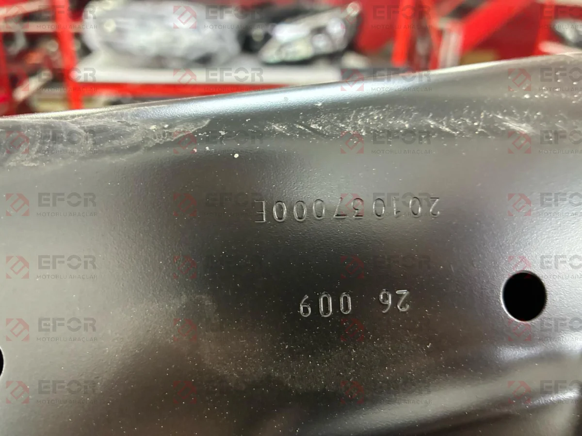 TESLA Model Y Arka Kayıs Takvıyesı 201037000e
