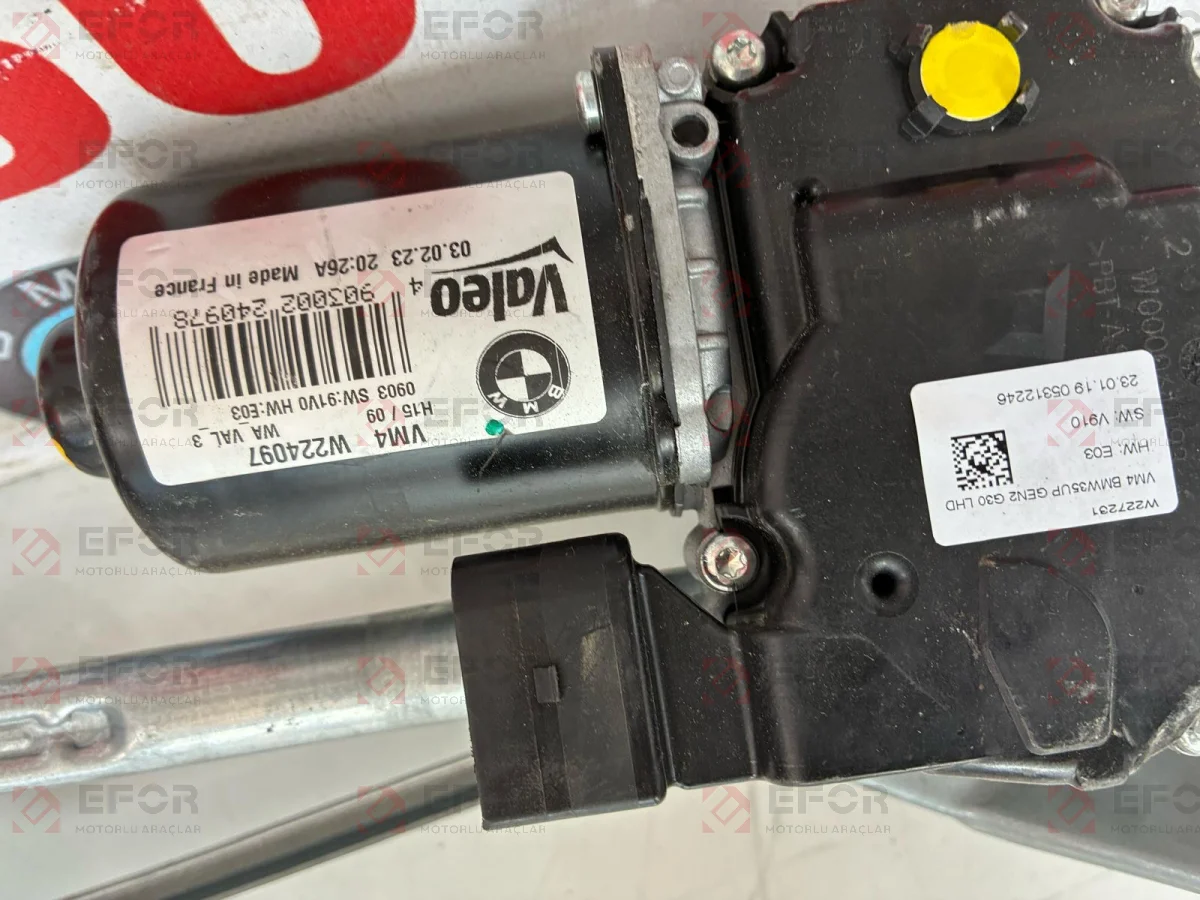 BMW 5 Serisi G30 Cam Sılecek Mekanızması