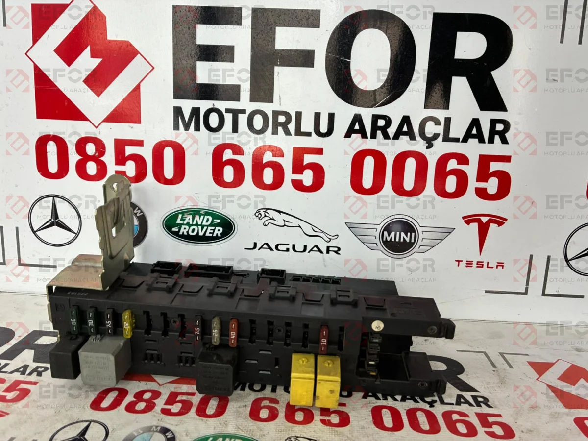 MERCEDES BENZ C Serisi Mercedes W203 Sıgorta Kutusu