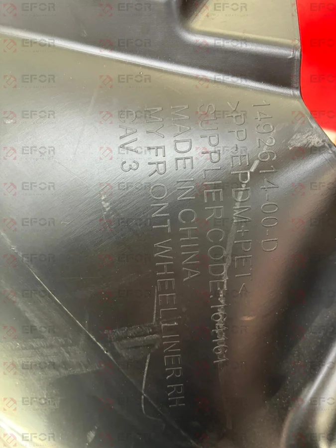 TESLA Model Y Ön Sağ Davlumbaz S
