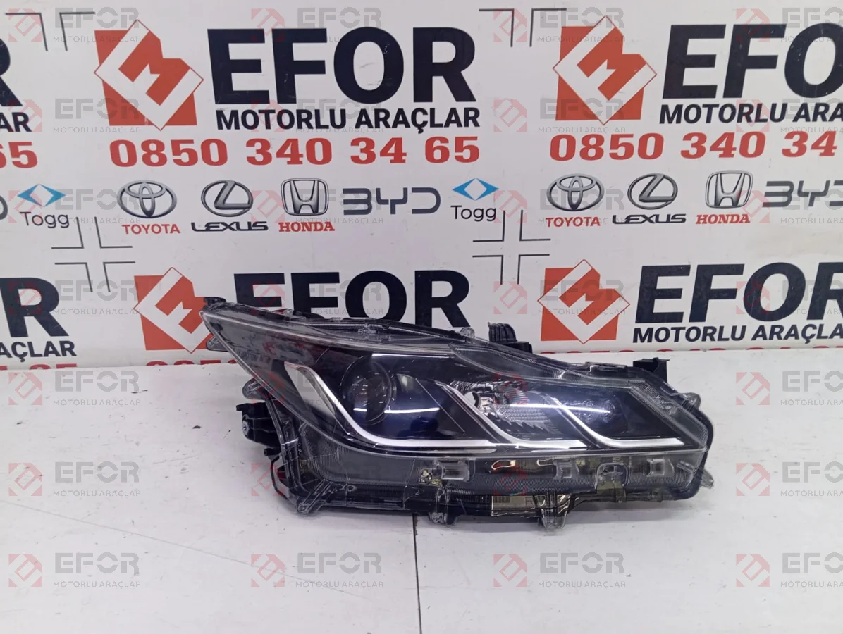 TOYOTA Corolla Sağ Far Lambası 2019