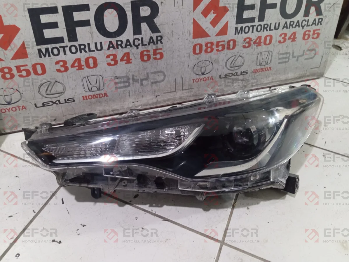 TOYOTA Corolla Cross Sol Far Lambası