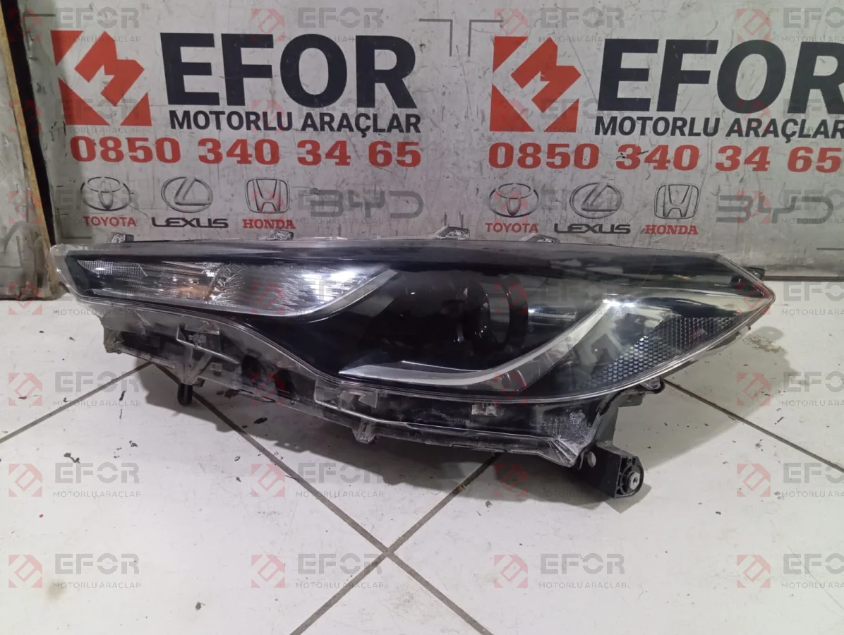 TOYOTA Corolla Cross Sol Far Lambası