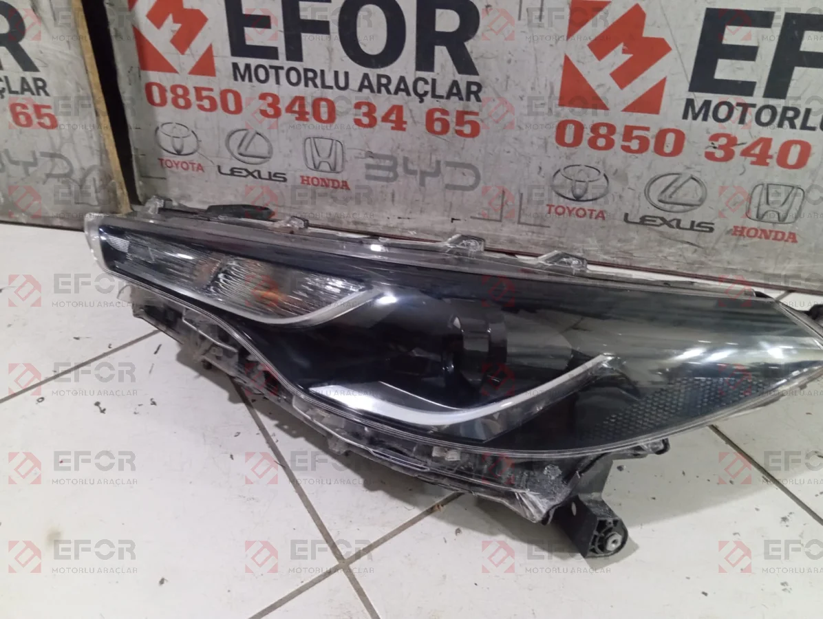 TOYOTA Corolla Cross Sol Far Lambası
