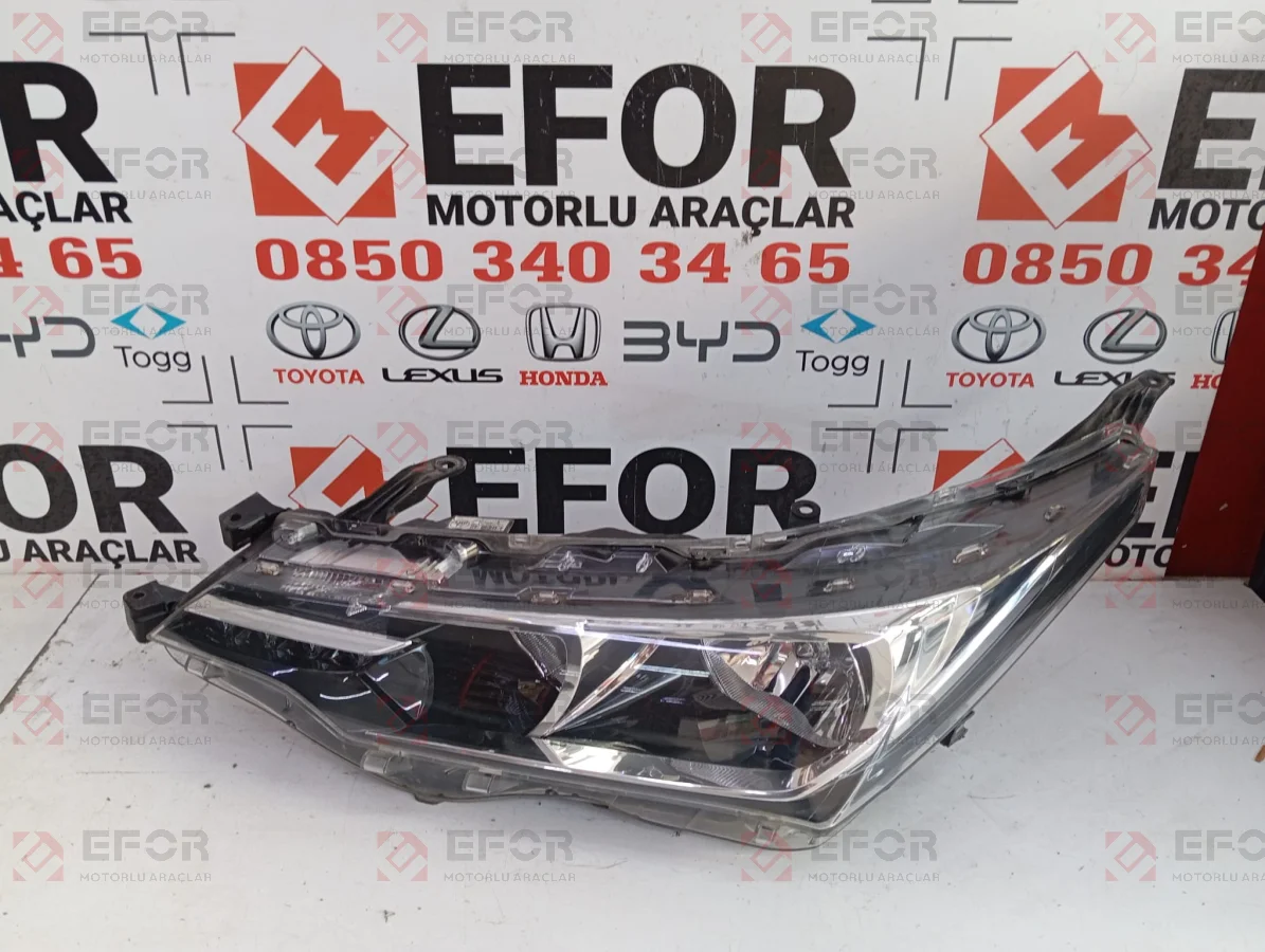 TOYOTA Corolla Sol Far Lambası 2017-2018