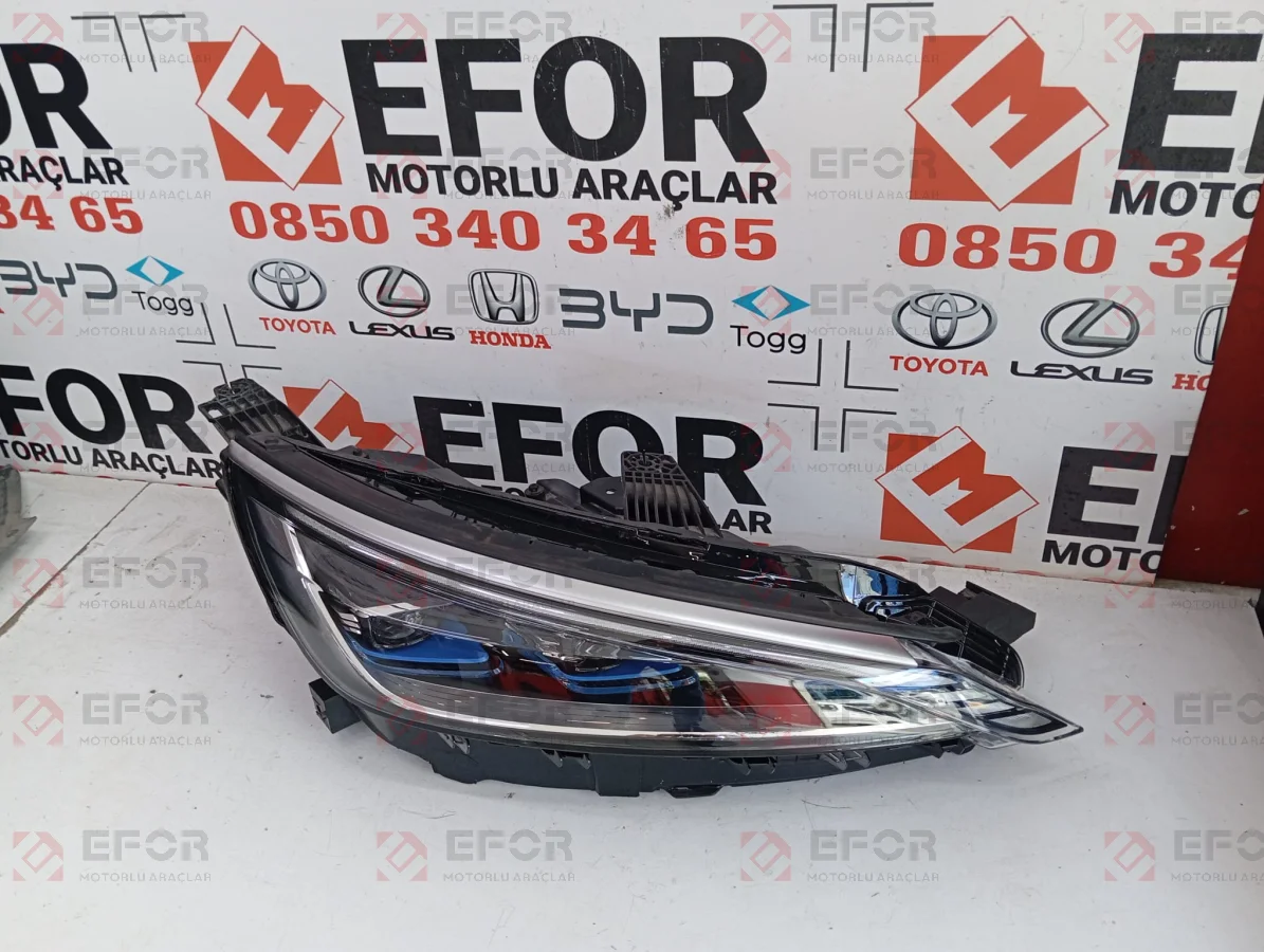 BYD Atto 3 Sağ Far Lambası 2024