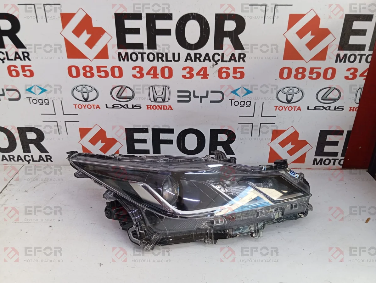 TOYOTA Corolla Sağ Far Lambası 2019-2026