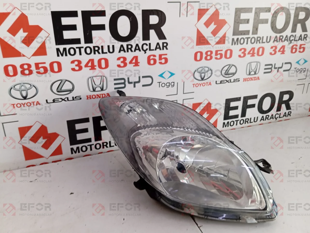 TOYOTA Yaris Sol Far Lambası 2029-2011