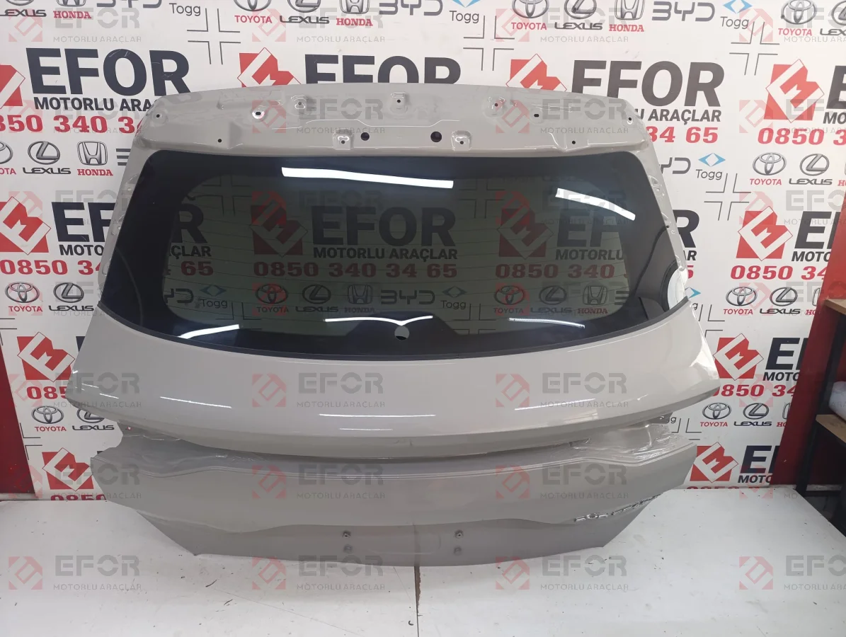 TOYOTA Hilux Sağ Far Lambası 2020-2026