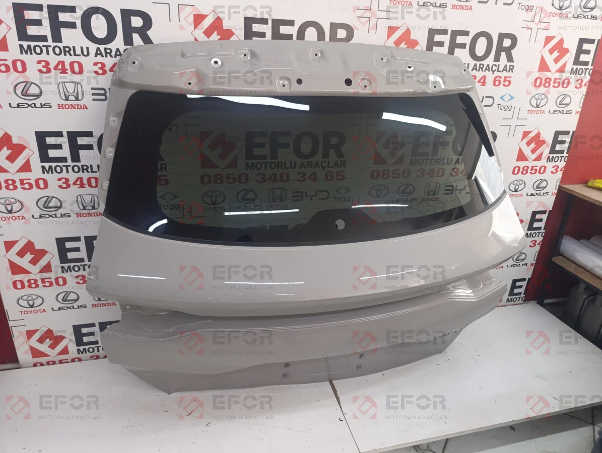 TOYOTA Hilux Sağ Far Lambası 2020-2026