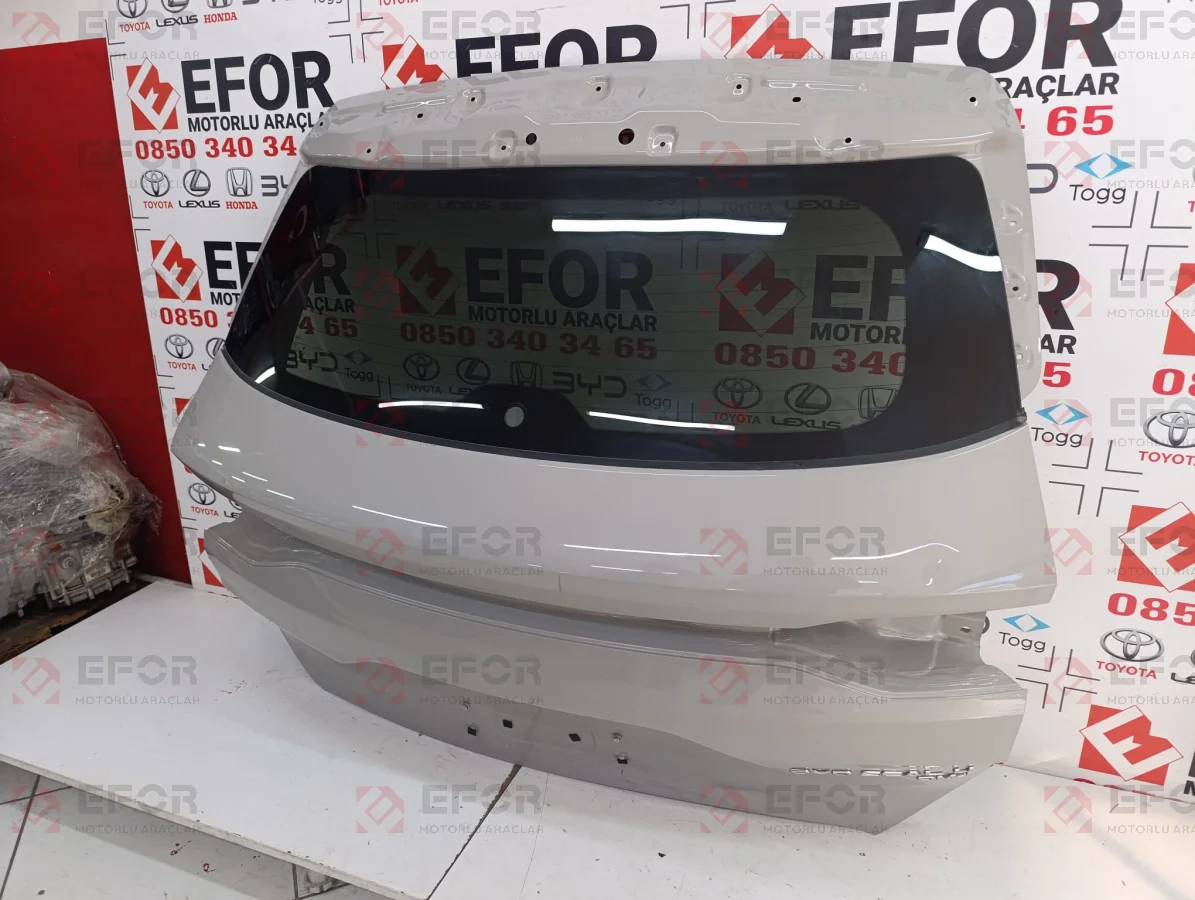 TOYOTA Hilux Sağ Far Lambası 2020-2026