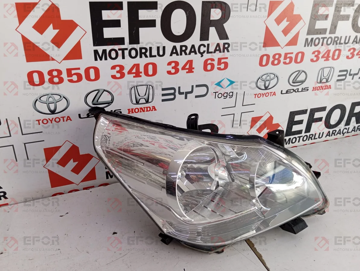 TOYOTA Verso Sağ Far Lambası 2006-2011