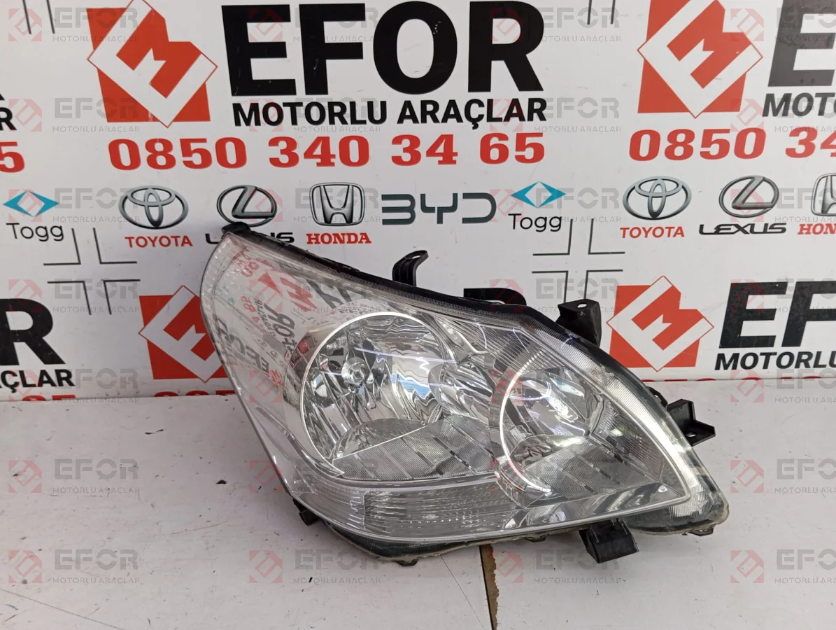 TOYOTA Verso Sağ Far Lambası 2006-2011