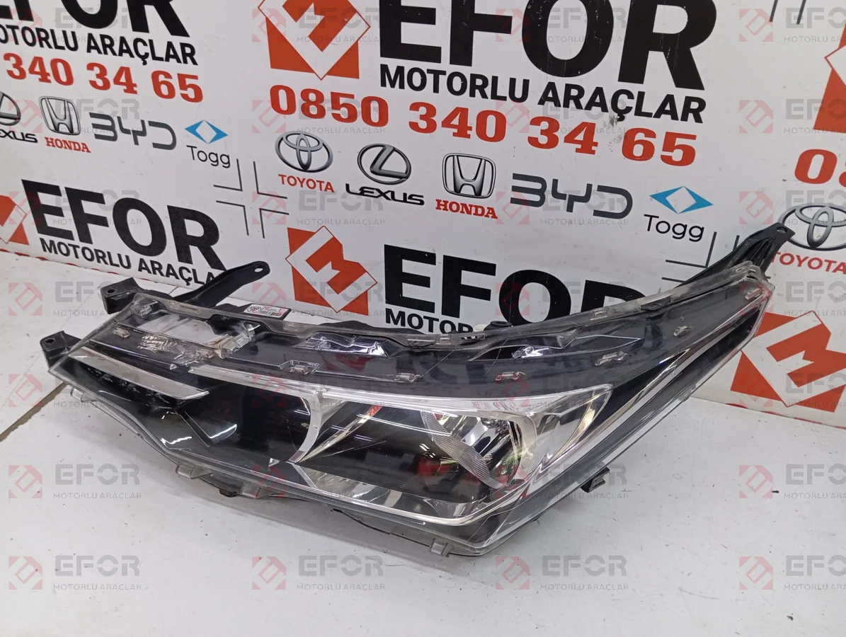 TOYOTA Corolla Cross Sol Far Lambası 2022-2025